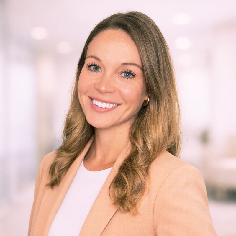 Emilie Murphy, San Francisco host